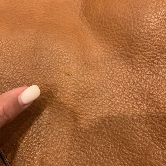 GUSSAC Italian Vegan Leather Large Handbag w Cognac Color w Gold Zipper Detail - Picture 13 of 15
